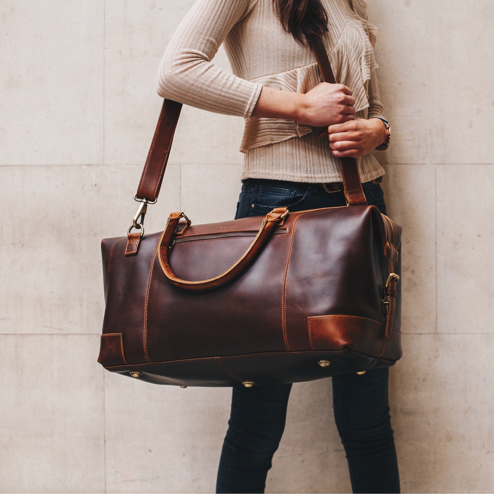 leather weekend bag for women