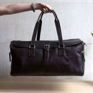 Marron Holdall